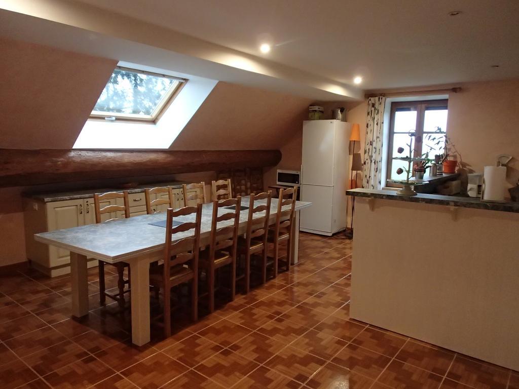 Le P'Tit Bonheur Chilly-sur-Salins Exterior foto
