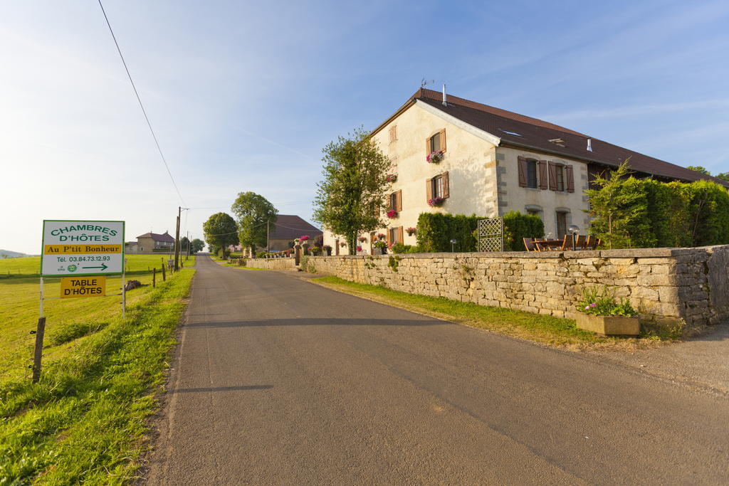 Le P'Tit Bonheur Chilly-sur-Salins Exterior foto